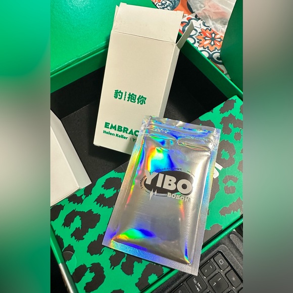 Helen Keller Embrace Leopard Hug You Sunglasses H2216 N06 Genuine New with/Tags - Picture 14 of 16